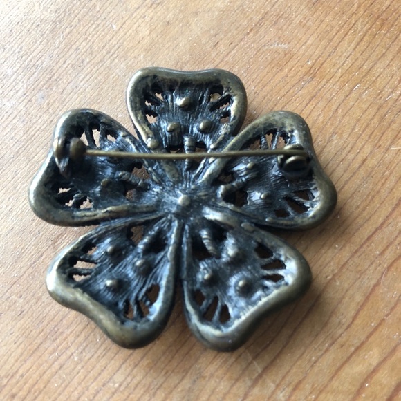 🌼 Brooch - Picture 2 of 4